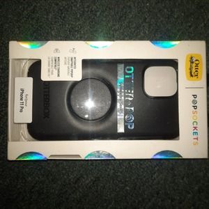 New in box Otter Box  Symmetry Series Popsockets Black IPhone 11 pro case